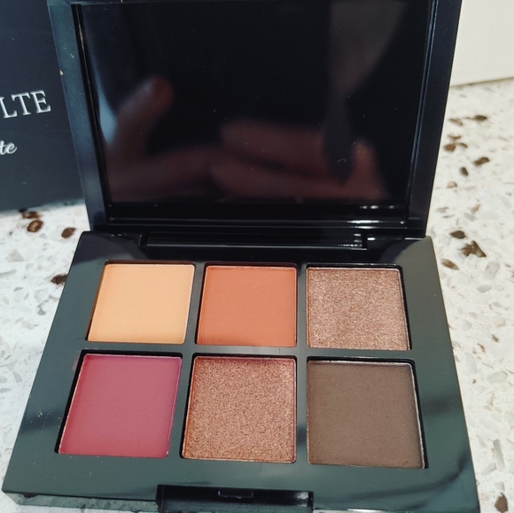 Beauty Vaulte Regal Palette 6 shade eyeshadow - Picture 3 of 7